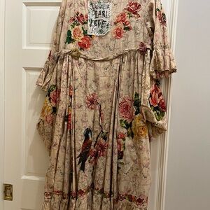 Beautiful brand new magnolia pearl dress